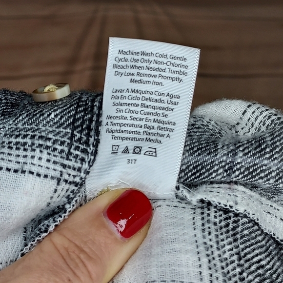 Time & Tru hooded flannel shirt button down black white cream plaid pattern L - Picture 7 of 10